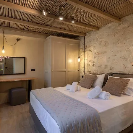 Aura * Αργοστόλι