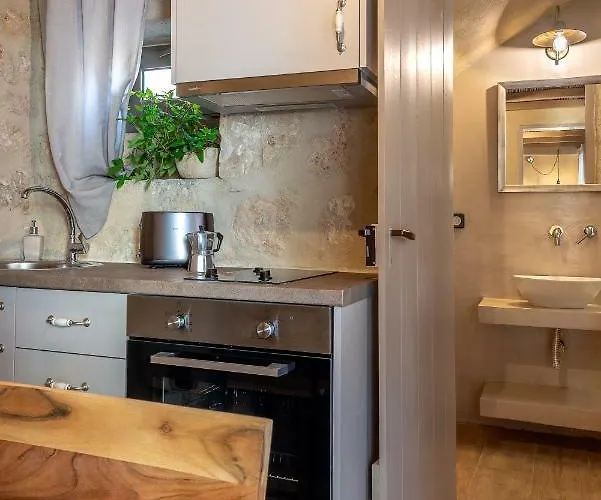 Aura ארגוסטולי