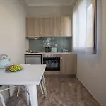 Aura Apartment *